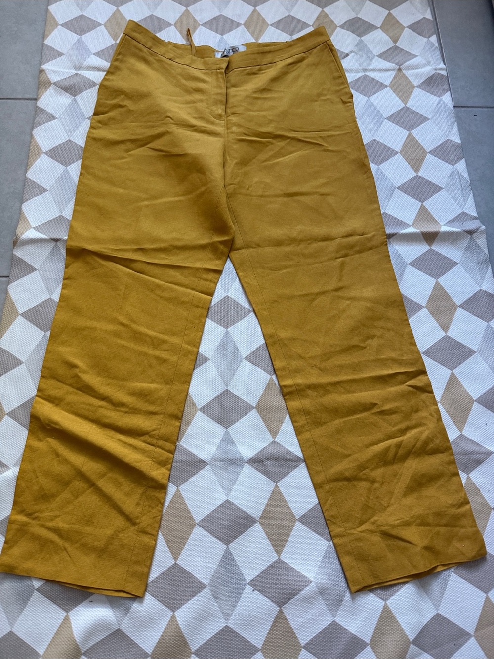 Women’s Casual Straight-Leg Pants in Mustard